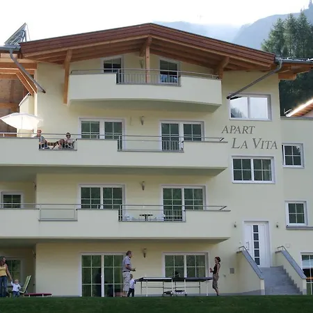 Apart La Vita Aparthotel