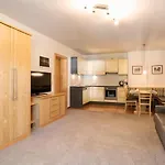 La 4*
