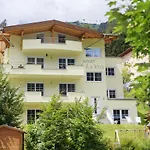 La Aparthotel