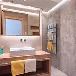 La Aparthotel