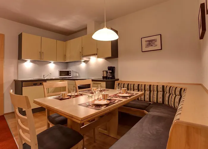 Apart La Vita Aparthotel 4*